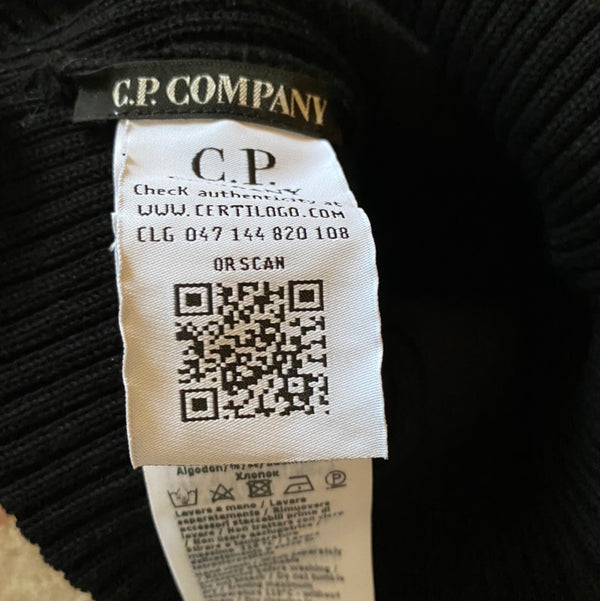 Brand new CP goggle beanie  Comes with original bag