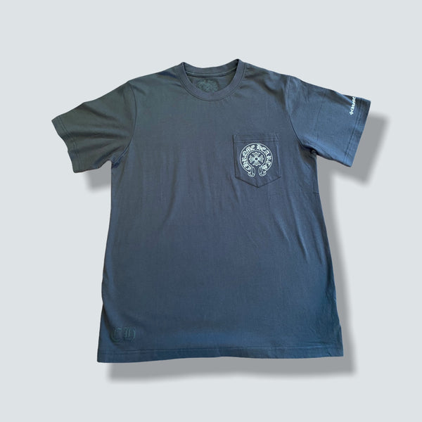 Grey chrome hearts horseshoe Logo pocket t-shirt (M)