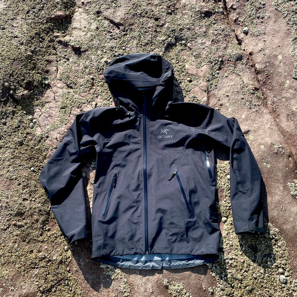 Arc'Teryx Beta LT Black Jacket Men's (M)