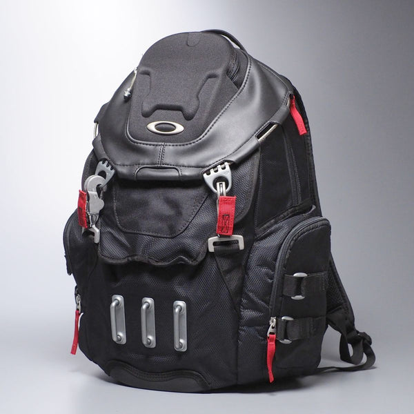 OAKLEY Black Red Bathroom sink backpack