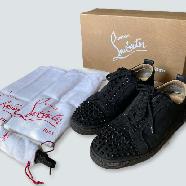 Christian louboutin Louis Junior Spikes flat veau velours (Uk 9.5.)